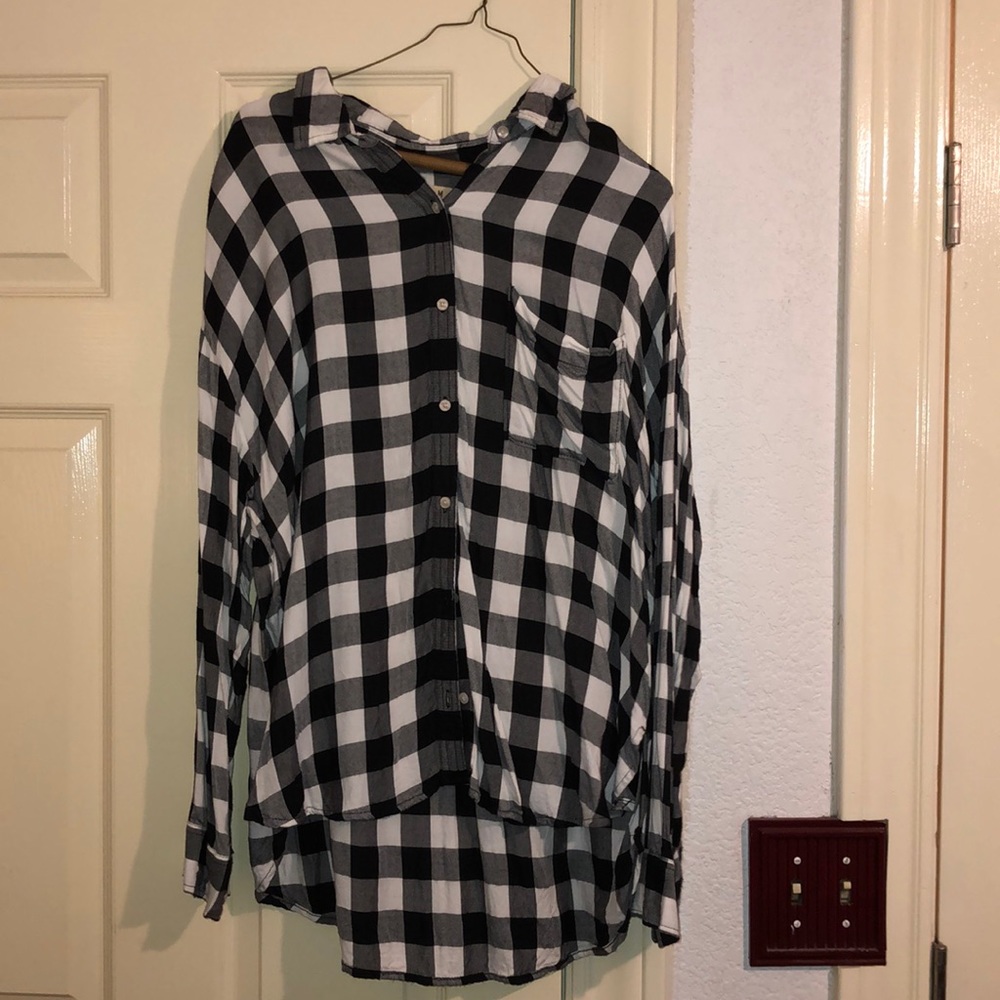 Plaid Hollister cardigan